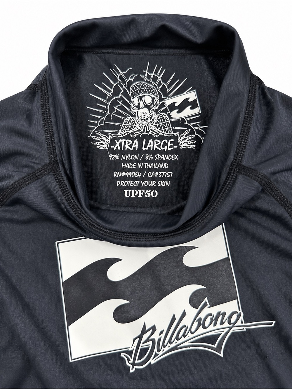 Billabong Men’s Black and White Graphic Rash Guard